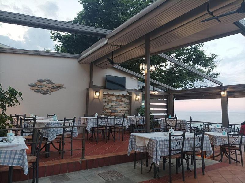 Ενοικιαζόμενα Δωμάτια "Pelion Plaza" Agios Ioannis  Eksteriør billede
